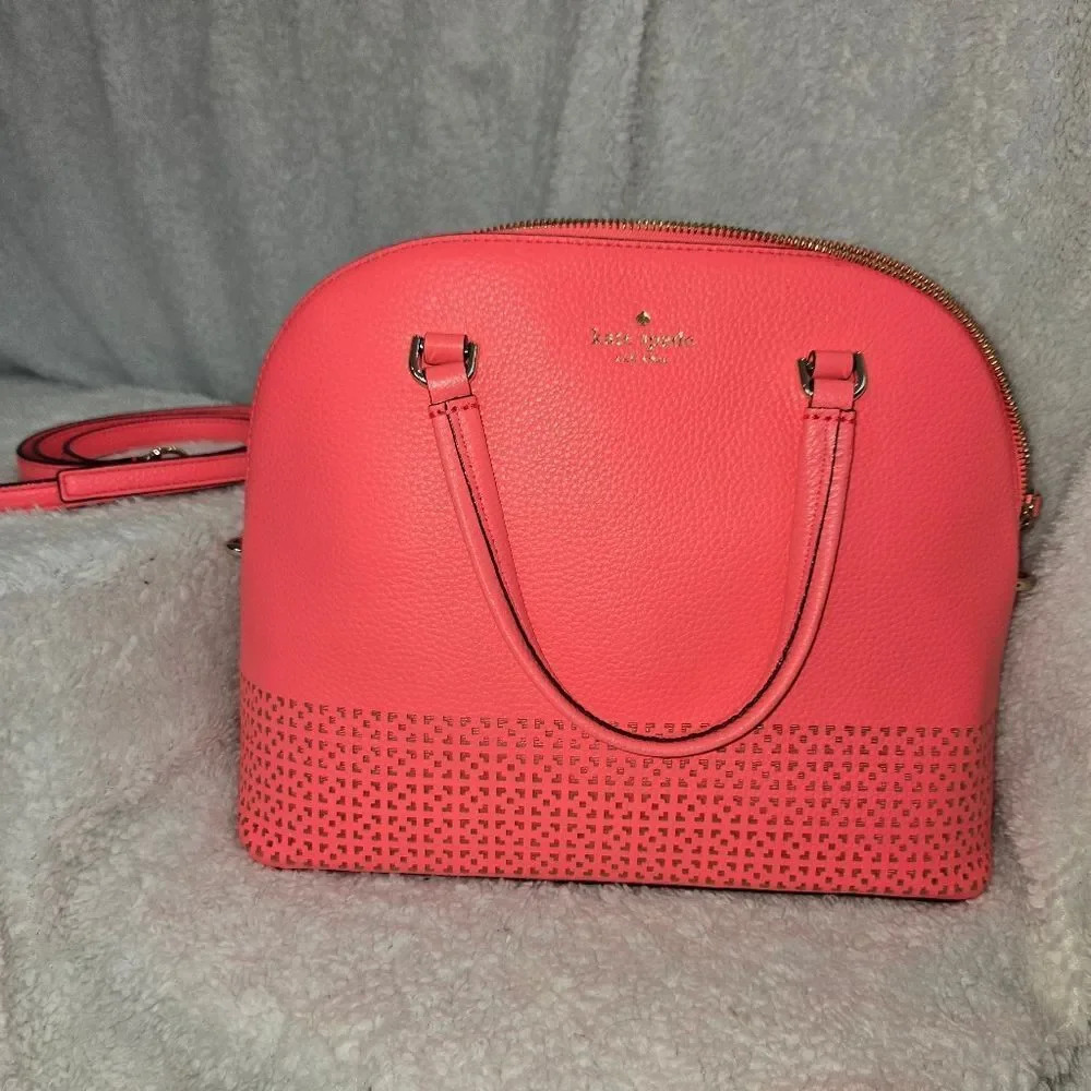 💥Host Pick💥 Kate Spade Neon Coral Wakefield Lane Carli NWT - Picture 1 of 4